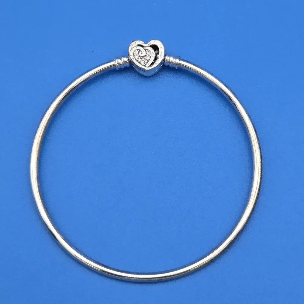 Pandora Moments Entwined Infinite Hearts Clasp Bangle Silver Size 21 8.3
